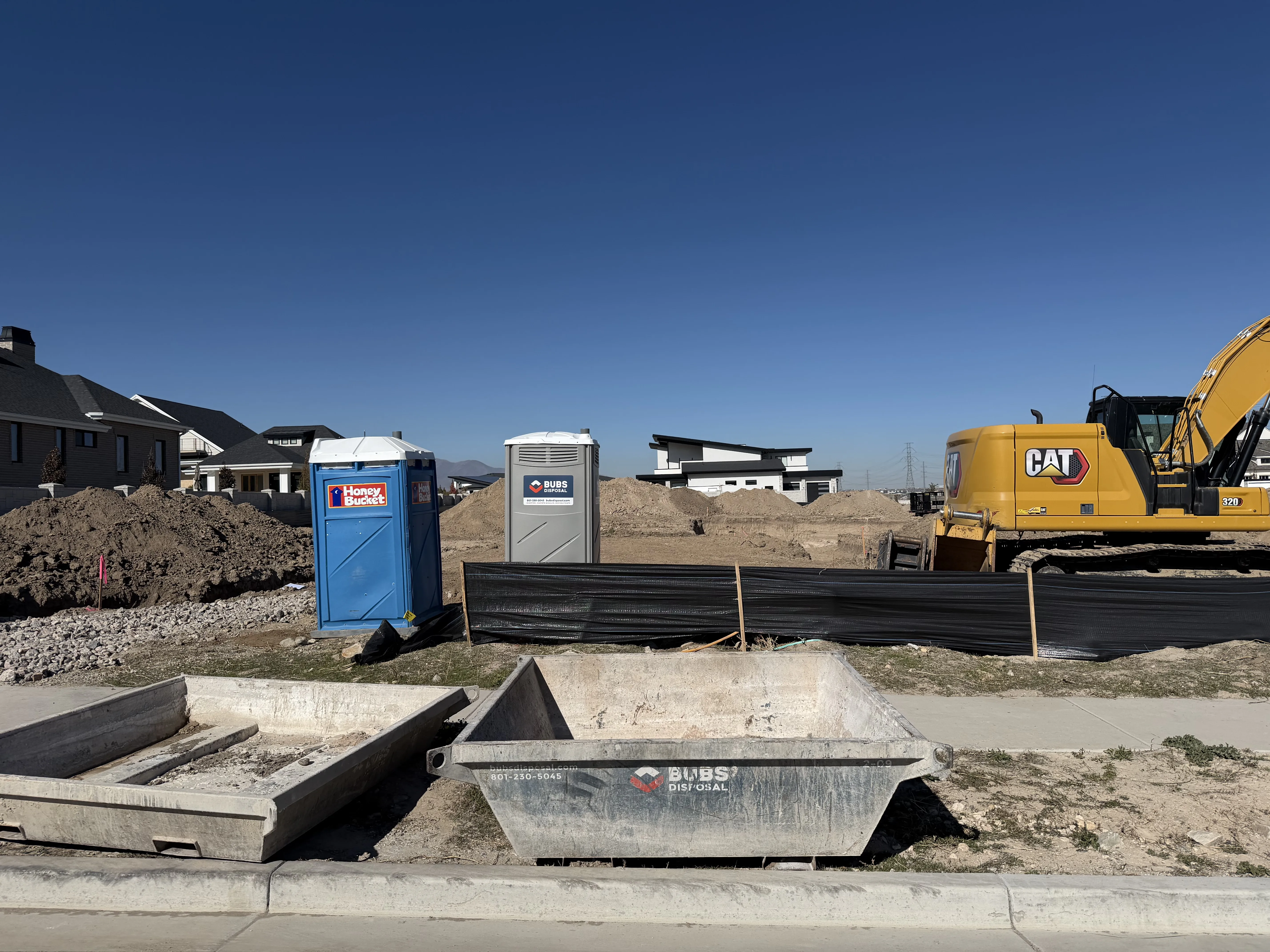 7 yard concrete washout bin on construction site